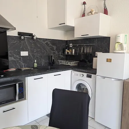 T2 Pour 4 Pers A 100m De La Avec Balcon - Fr-1-797-61 Apartment Port-la-Nouvelle